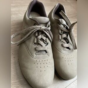 SAS NEW Free Time Tripad womens Oxford Lace-Up Suede Shoe sz 7M comfort walking